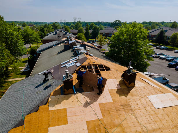 24/7 Emergency Storm Damage Roof Repair experts in Chester, IA